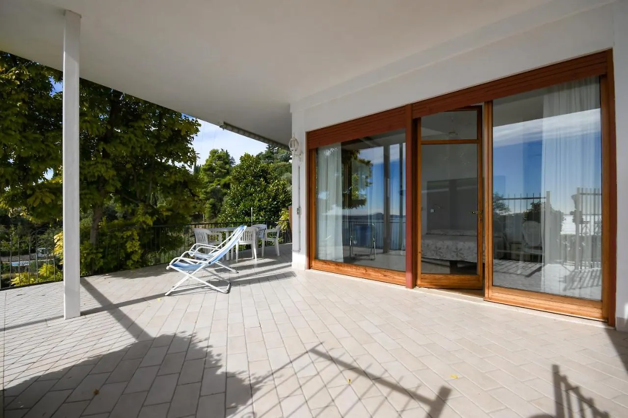 La Villa Fasano Gardone Riviera Apart-hotel